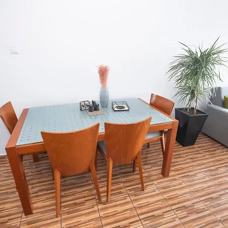 Apartment Portobello View